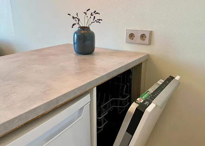 Heart With Stunning Sea & Views 公寓