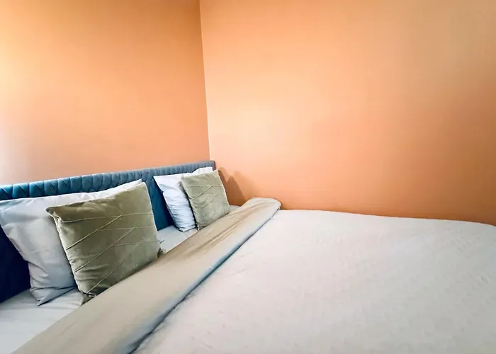 Heart With Stunning Sea & Views *